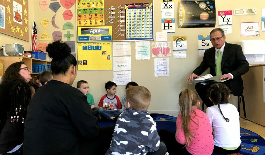 Senate President Ruggerio reads to DDC North Providence children